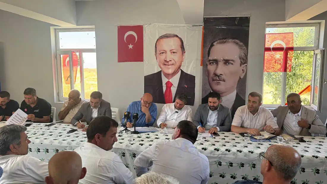 AK Parti, Gümüşbağlar Köyü’nde vatandaşla buluştu