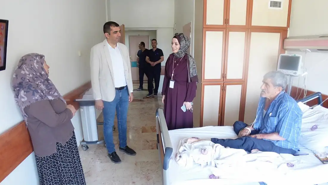 FÜ Hastanesi Başhekim Yardımcısı YUR, hasta ve görevli personeli ziyaret etti
