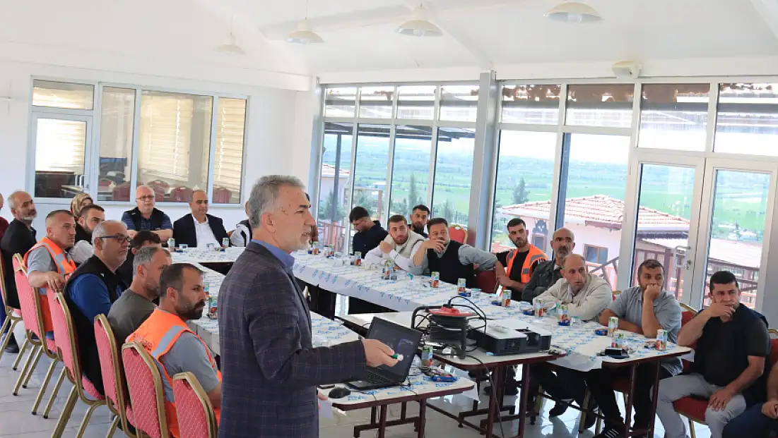 İlaçlama personeline eğitim semineri