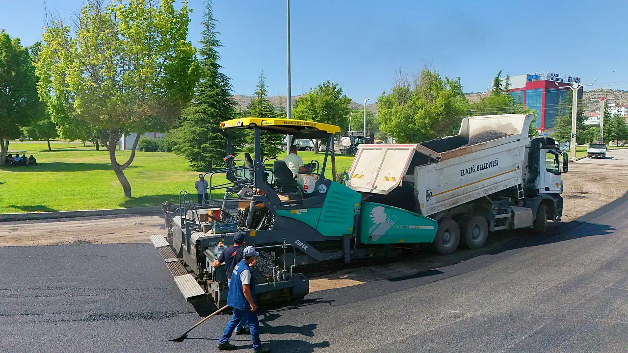 BAŞKAN ŞERİFOĞULLARI KARARLI! ASFALT PROBLEMİ ORTADAN KALKACAK