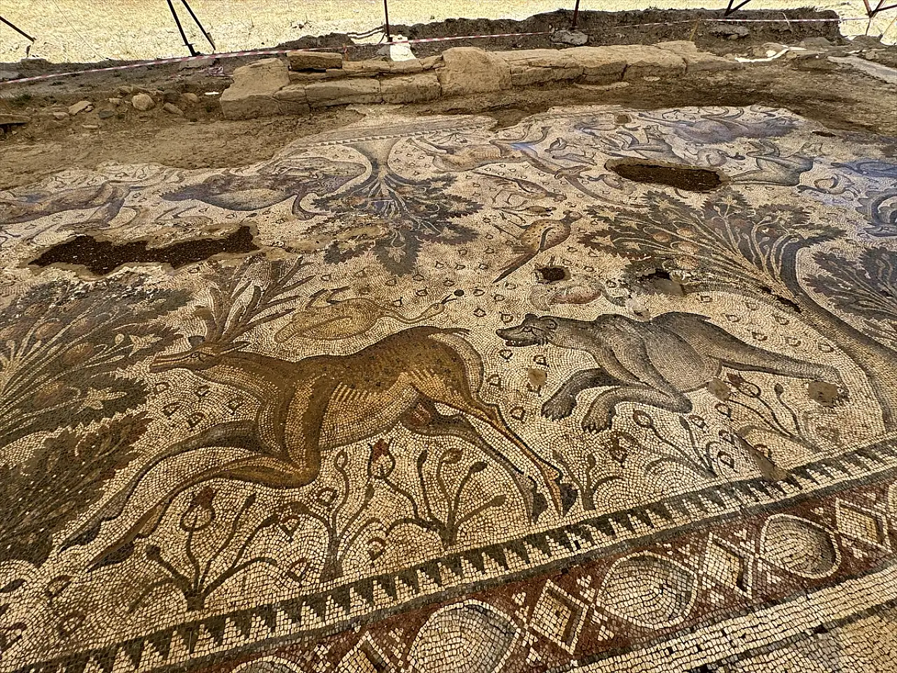 Yaklaşık 1700 yıllık Roma Hamamı gün yüzüne çıkarıldı