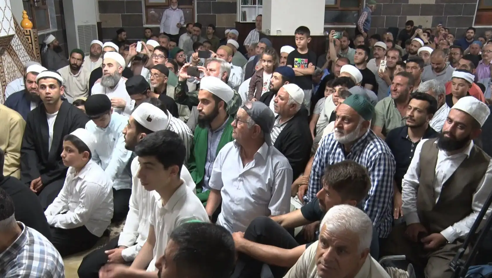 Cübbeli Ahmet Hoca, Elazığ'da vatandaşlarla buluştu