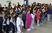 Elazığ İl Özel İdaresi Bilim Merkezi, köy okullarında çocuklarla buluştu