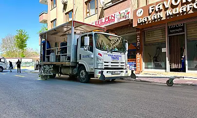 Elazığ Belediyesi tarafından, asfaltlanan yolların çizgileri çekildi
