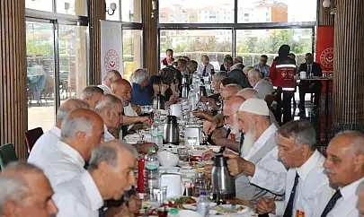 Vali Hatipoğlu'ndan Şehit ve Gazi Babalarına anlamlı ziyaret