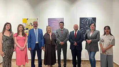 Munzur Üniversitesi Resim Bölümü mezuniyet sergisi Tunceli Müzesi'nde açıldı