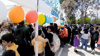 Nahit Ergene Ortaokulu'ndan geleneksel bahar şenliği