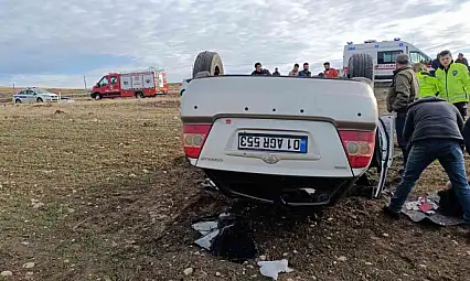 Elazığ'da otomobil takla attı: 2 yaralı