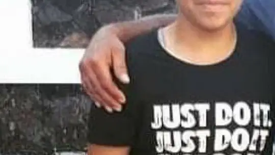 15 yaşındaki ikizleri korona virüs ayırdı