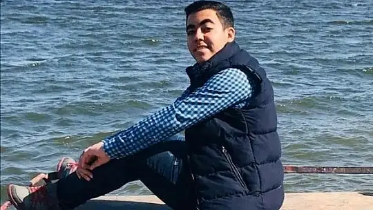 15 yaşındaki ikizleri korona virüs ayırdı