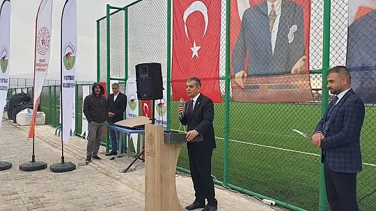 Yurtbaşı Futbol Sahaları açıldı