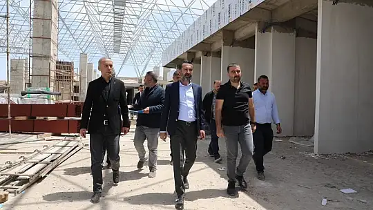 BAŞKAN ŞERİFOĞULLARI'NIN PROJELERİ ŞEHRE DEĞER KATIYOR