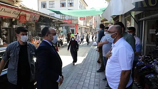 Vali Erkaya Yırık'tan Esnafa Bayram Ziyareti