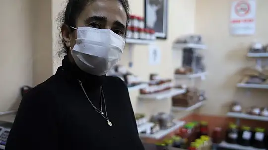 28 kadın bir araya geldi, yöresel ürünlerle pazara girdi