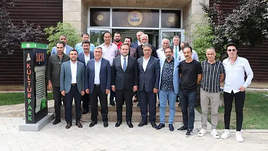 Milletvekili Ağar, Sanatçılarla Buluştu Vatandaşa Hizmet Veren Bir Dizi Kurumu Ziyaret Etti