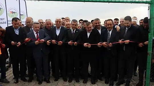 Yurtbaşı Futbol Sahaları açıldı