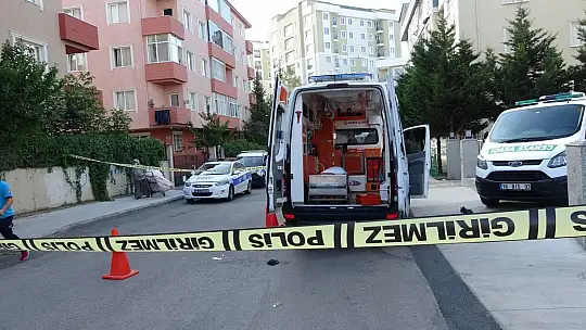 Pendik'te ambulans şoförü silahlı saldırıya uğradı