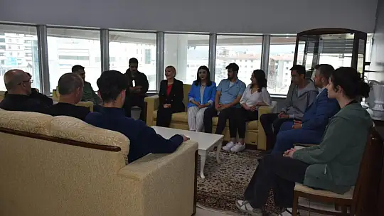 Elazığ Sevdası İle Yollara Düşen Prof. Dr. Açık'a Büyük Destek