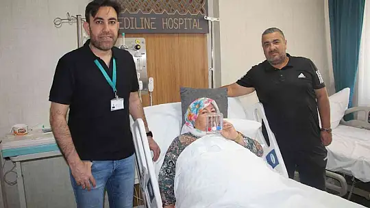 71 yaşında 136 kiloya ulaşan Nezaket teyze, sağlığına Elazığ'da kavuştu