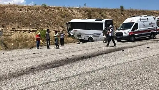 Tunceli Elazığ Karayolunda feci kaza: Ölü ve çok sayıda yaralı var