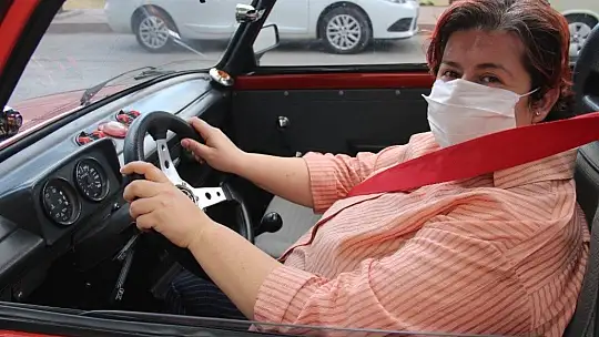 92 model Serçe'ye 45 bin TL verdi, adını da 'koronasavar' koydu