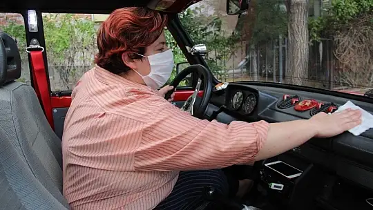 92 model Serçe'ye 45 bin TL verdi, adını da 'koronasavar' koydu