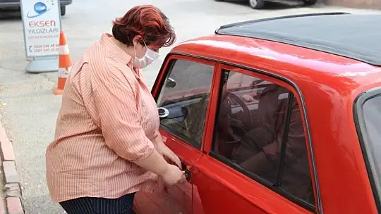 92 model Serçe'ye 45 bin TL verdi, adını da 'koronasavar' koydu