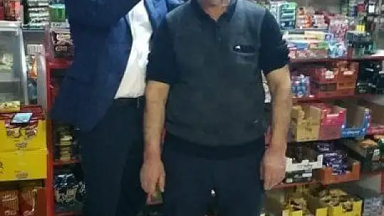 Bakkal ve bayilere yüz koruyucu siperlik dağıtıldı
