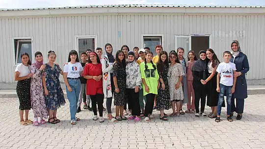 Ahıska Türkleri, öz vatanlarında Türkçe okuma ve yazma öğreniyor