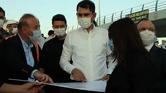 Bakan Kurum, 10 gün sonra hak sahiplerine verilecek konutları inceledi
