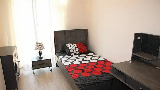 Bakan Kurum, 10 gün sonra hak sahiplerine verilecek konutları inceledi