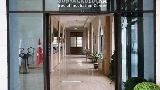Bu merkez Avrupa'nın en büyüğü, enerjisini kendi üretiyor, hizmetleri ücretsiz