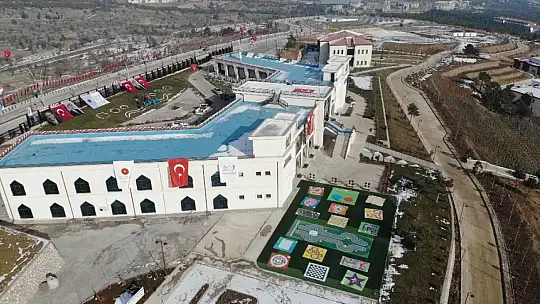 Bu merkez Avrupa'nın en büyüğü, enerjisini kendi üretiyor, hizmetleri ücretsiz