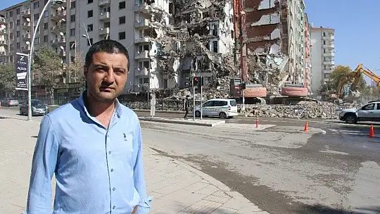 Deprem bölgesi Elazığ'da binalar böyle yıkıldı