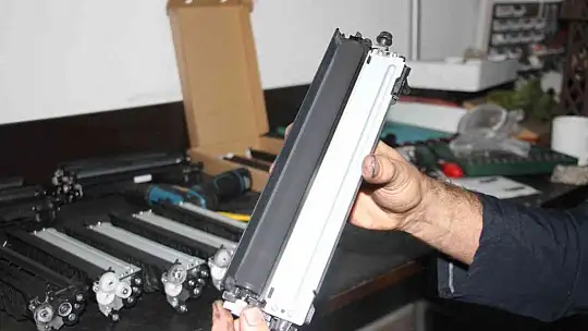 Devletten aldığı destek ile merdiven altından çıkıp fabrikalaştı, yerli üretime başladı