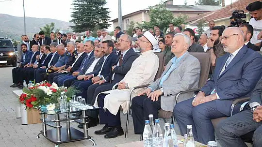 Diyanet İşleri Başkanı Erbaş, Elazığ'da 65 öğrenci kapasiteli Kur'an kursunun açılışına katıldı