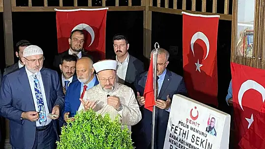 Diyanet İşleri Başkanı Erbaş, Elazığ'da 65 öğrenci kapasiteli Kur'an kursunun açılışına katıldı