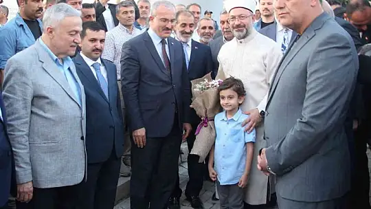 Diyanet İşleri Başkanı Erbaş, Elazığ'da 65 öğrenci kapasiteli Kur'an kursunun açılışına katıldı