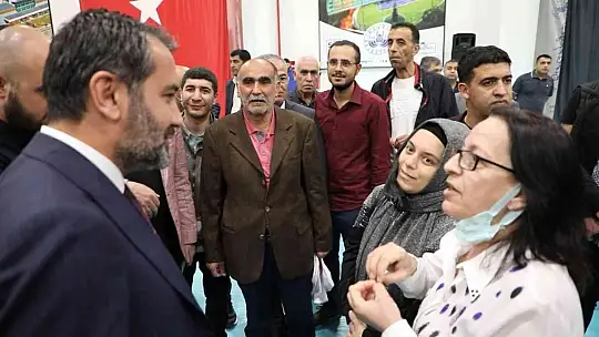 Duşakabin konuşmasıyla gündeme gelen Elazığlı depremzede Güllü Deniz: 'Konuşmalarımız başka yere çekildi''