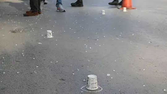 Ekmek sırası beklerken başına düşen cam parçaları ile yaralandı