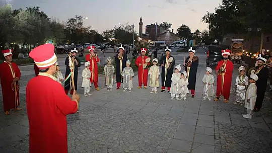 Elazığ Belediyesinden sünnet şöleni