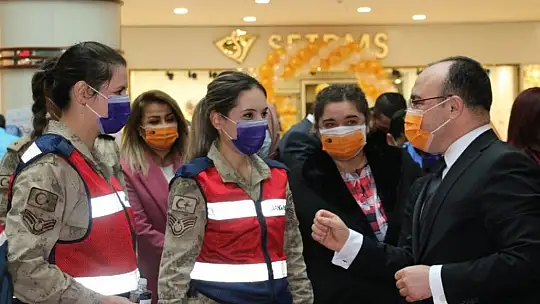 Elazığ'da 'Kadına Şiddete Hayır' etkinliği