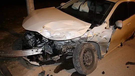 Elazığ'da minibüs ile otomobili çarpıştı: 5 yaralı