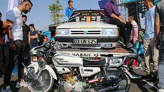 Elazığ'da 'Modifiyeli Araç ve Motosiklet Festivali' renkli görüntülere sahne oldu