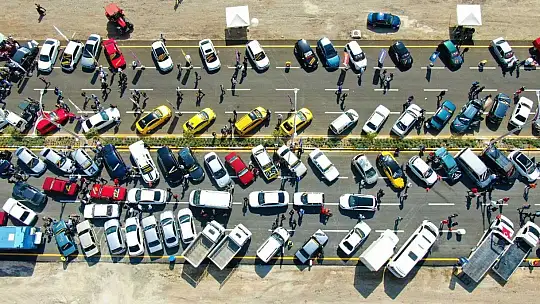 Elazığ'da 'Modifiyeli Araç ve Motosiklet Festivali' renkli görüntülere sahne oldu