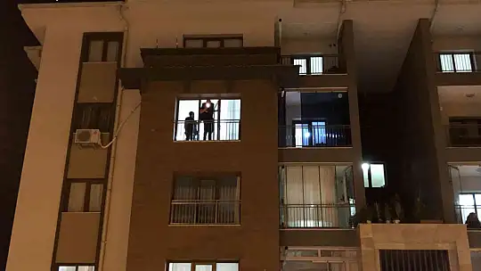 Elazığ'da 4'üncü kattan düşen kadın yaralandı