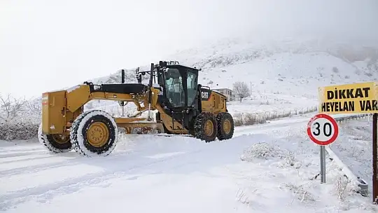 Elazığ'da 430 köy yolu ulaşıma açıldı, 11'i için çalışma sürüyor