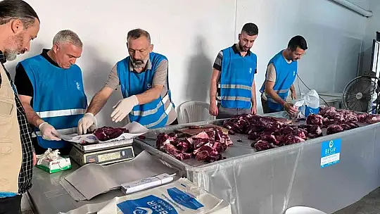 Elazığ'da 526 aileye kurbanlık et dağıtıldı