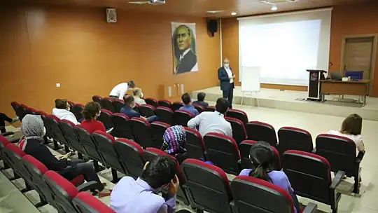 Elazığ'da 'Akademik Yazım ve Araştırma Teknikleri' eğitimi