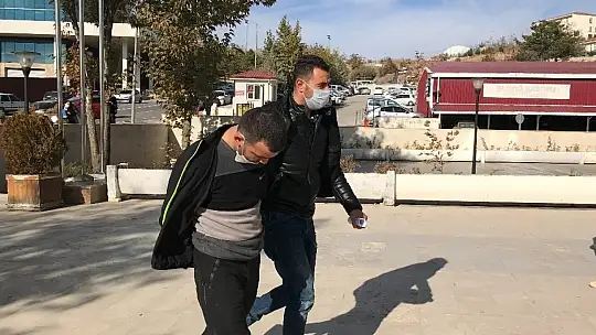 Elazığ'da arandıkça üzerinden kokain çıkan şüpheli tutuklandı